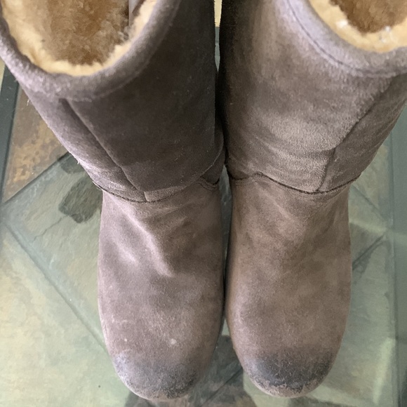 EUC UGG AUSTRALIA Lynnea Clog Boots - Picture 4 of 15